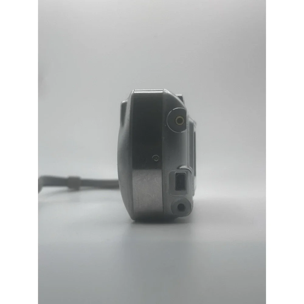 Fujifilm FinePix A340 4MP Untested Digital Camera Silver for Parts / Repair